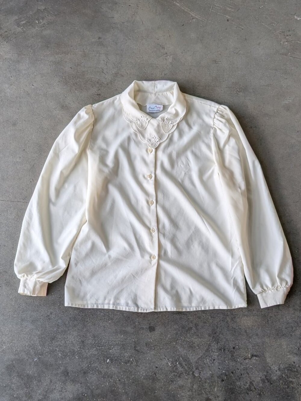 Vintage 80s Levi Strauss Embroidered Collar Ivory Button Front Blouse size 8 - Picture 2 of 9